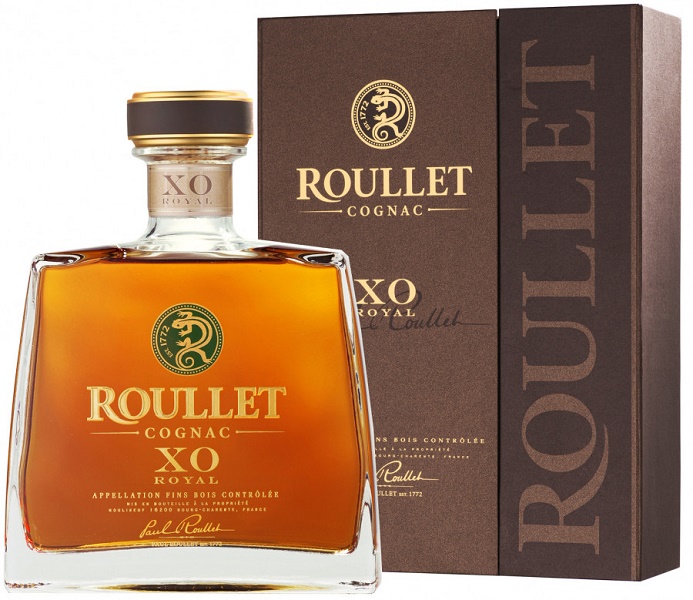 Коньяк Рулле Роял (Cognac Roullet Royal) ХО 0,7л Крепость 40% в подарочной коробке