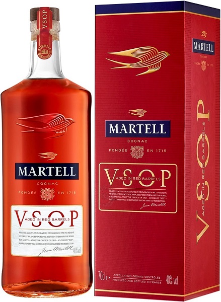 Коньяк Мартель Эйджд ин Ред Баррелс (Cognac Martell Aged in Red Barrels) VSOP 0,7л 40% в коробке