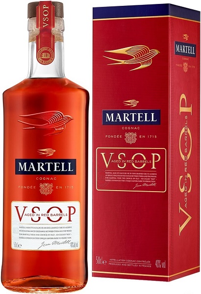 Коньяк Мартель Эйджд ин Ред Баррелс (Cognac Martell Aged in Red Barrels) VSOP 0,5л 40% в коробке