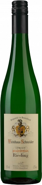 Вино Вайнхаус Шнайдер Рислинг (Weinhaus Schneider) белое полусладкое 0,75л Крепость 9%