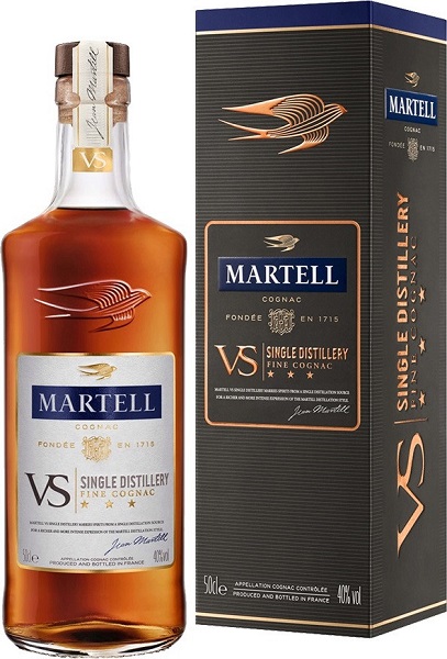 Коньяк Мартель Сингл Дистиллери (Cognac Martell Single Distillery) VS 0,5л 40% в подарочной коробке