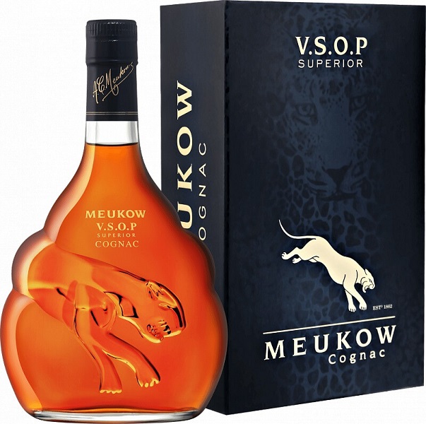 Коньяк Меуков (Cognac Meukow) VSOP 0,7л Крепость 40% в подарочной коробке