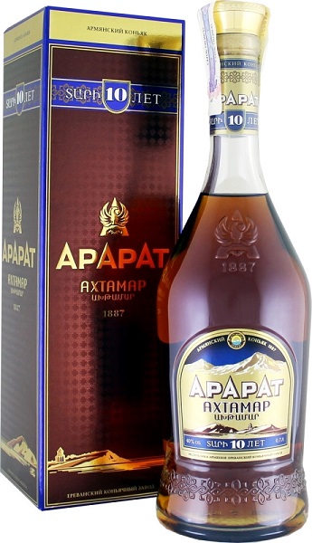 Коньяк Арарат Ахтамар (Cognac Ararat Akhtamar) 10 лет 0,7л Крепость 40% в подарочной коробке