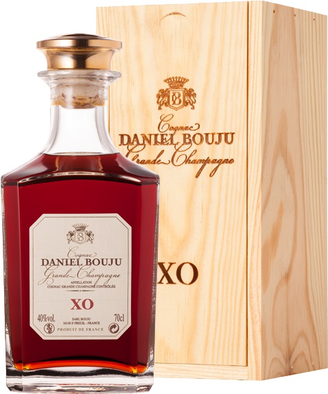 Коньяк Даниэль Бужу (Cognac Daniel Bouju) XO 6 лет 0,7л Крепость 40% в деревянной коробке